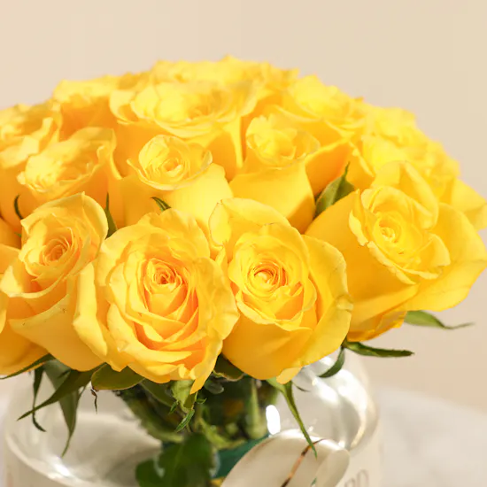 Floward Rosary | Golden Flowers Vase