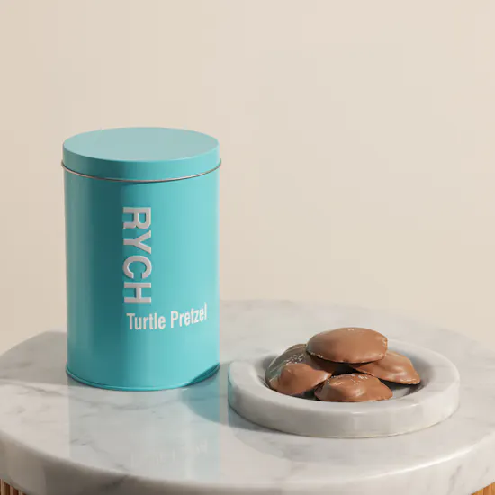 Rych Turtle Chocolates Pretzel Box | 17 Pieces