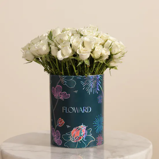 Exquisite White Baby Rose Box | 25 Flowers
