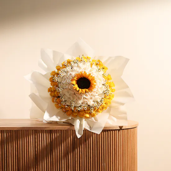 Golden Radiance Bouquet
