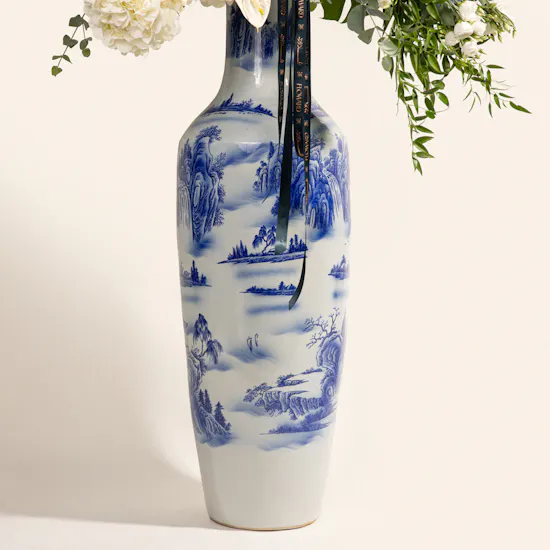 The Palatial Splendor Flower Vase