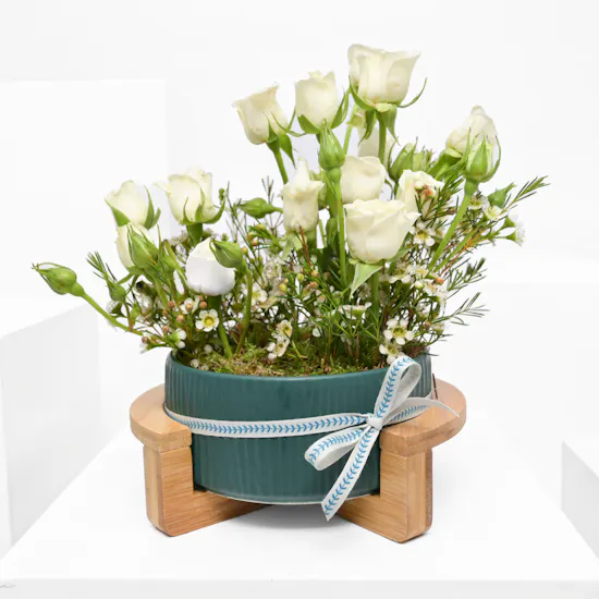 White Roses | Ceramic Vase