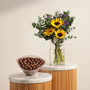 Floward Fancy Chocolate Vase | Golden Horizon Flowers