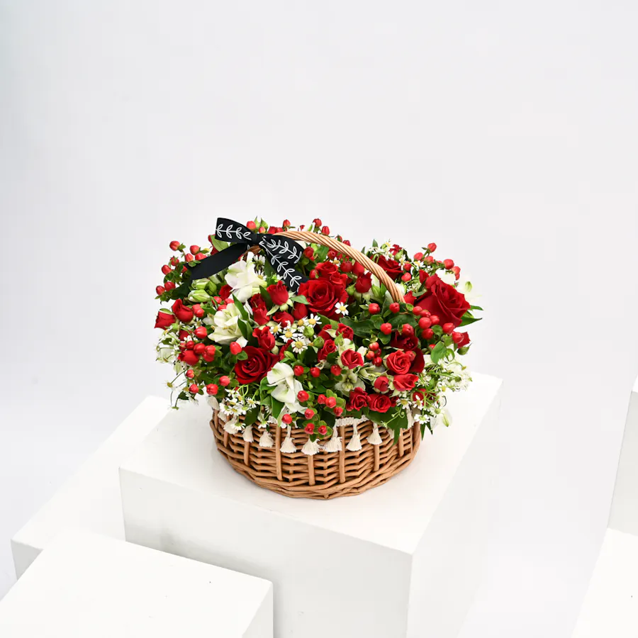 Blooming Love Basket 4
