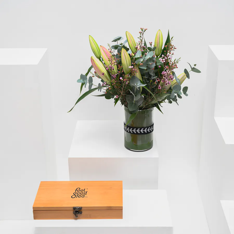 Feel Good Tea Wooden Box | Blooms Vase 6