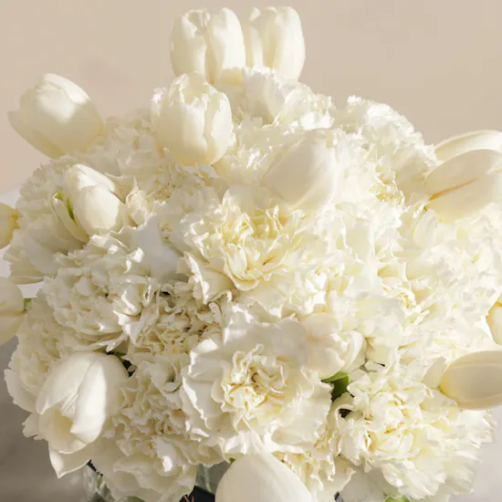 Bright White Flowers Vase