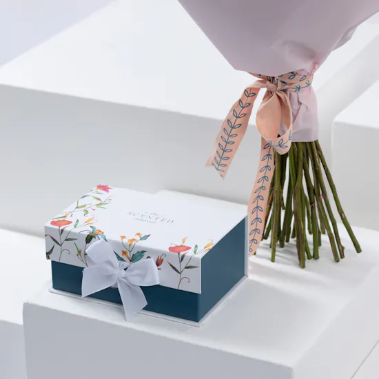 Floward Gardenia Diffuser | Moonlit Melody Bouquet