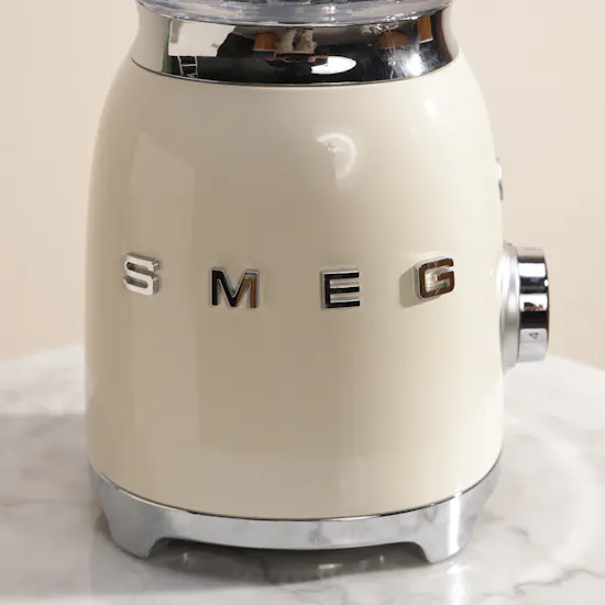 Smeg Retro Style Cream Table Blender
