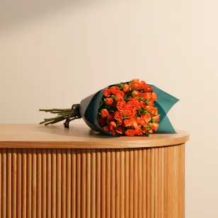 Warm Sunburst Rose Bouquet | 12 Flowers