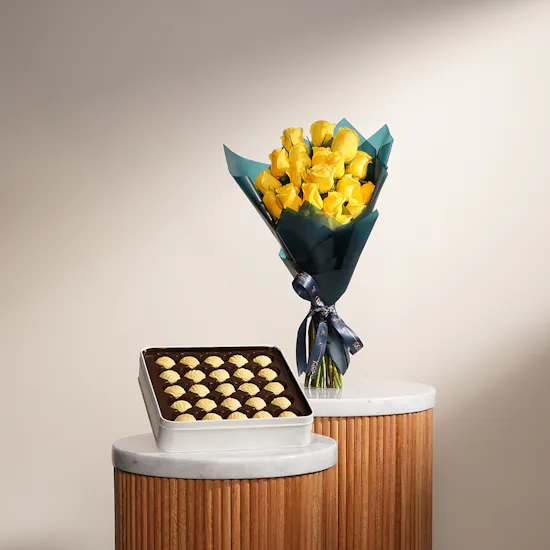 Kaek Blady Mamoul Semolina with Walnuts | Roses