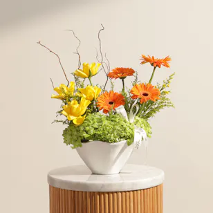 Sunny Grace Flower Vase