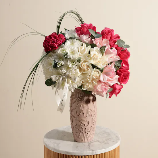 Exquisite Splendor Flowers Vase