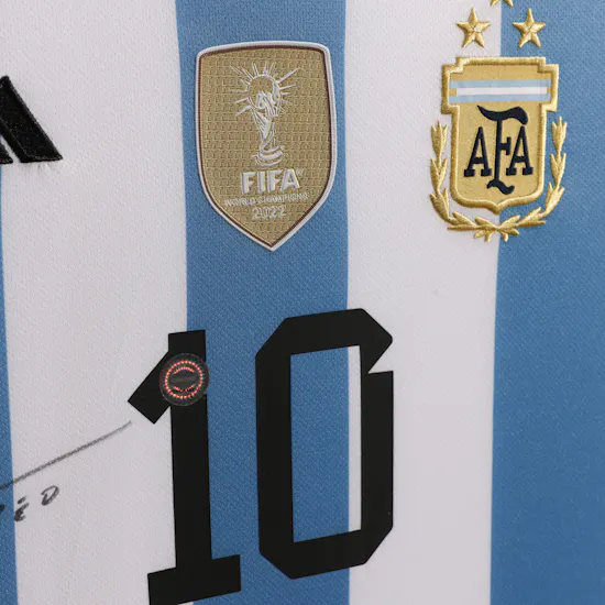 Messi Argentina World Cup 2022 Champions Signed T-Shirt