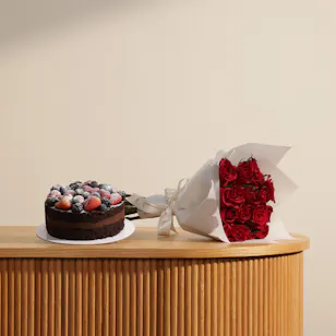 SugarMoo Chocolate Vegan Cake | Elegant Flowers 