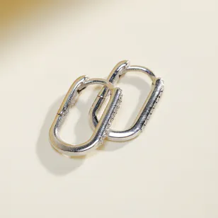 Gold Land Diamond Oval Hoop Women's Earring Gold Land Diamond Oval Hoop Women's Earring