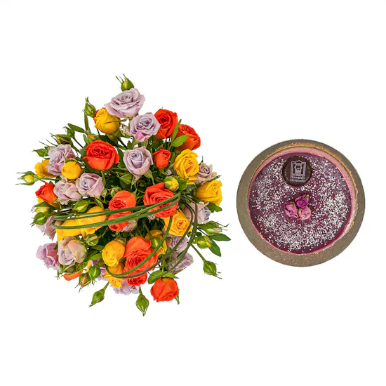 Huwaids Sweet Dream Cheesecake | Baby Rose Vase
