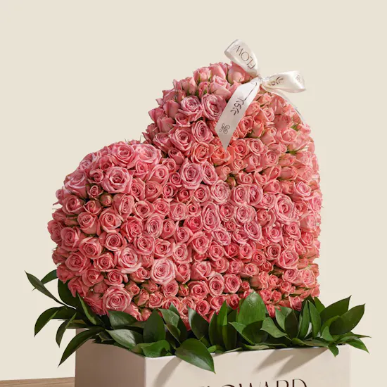 The Pink Heart of Love Rose Box