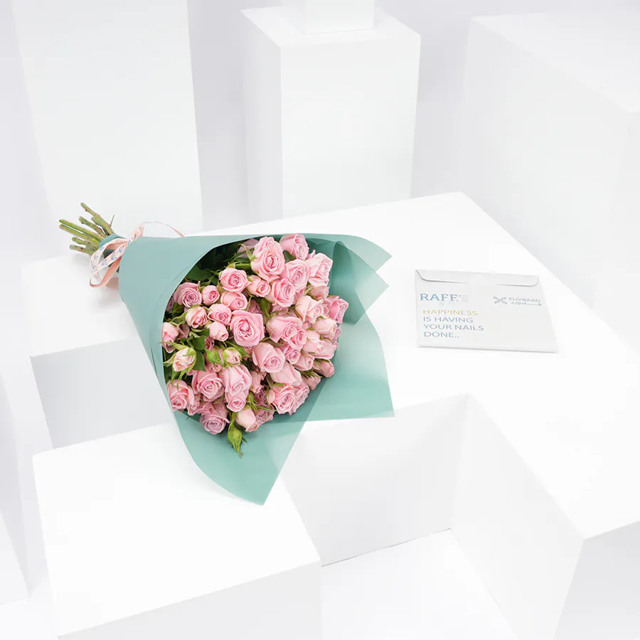 Raff by Paris Gift Card with baby rose bouquet  1