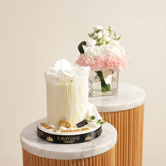Laviviane Personalized White Orchid Engagement or Wedding Cake | Pride Flower Vase