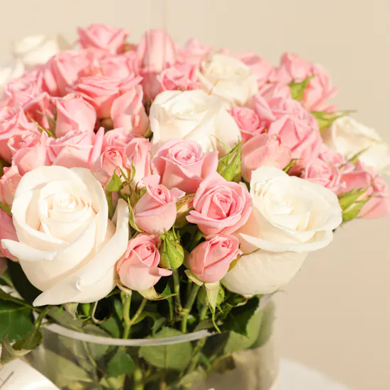 Madeleine Carrot Caramel Cake | Elegant Roses Vase