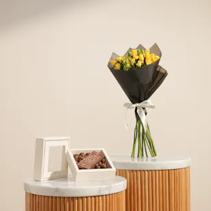 Ghazl Chocolatier Happy Birthday Mini Box | Yellow Baby Rose Bouquet