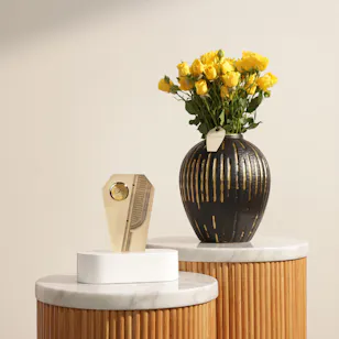Artfeena Besht Crystal Clock | Made to Remember Flower Vase Artfeena Besht Crystal Clock | Made to Remember Flower Vase