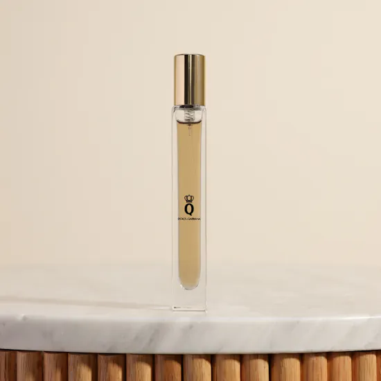 مجموعة عطر كيو إنتنس للنساء من دولتشي آند غابانا