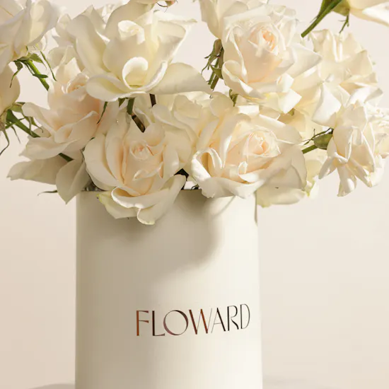 Charming White Rose Box