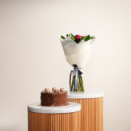 Floward Ferrero Rocher Cake | Superb Roses