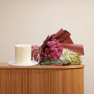 Sweetylicious Vanilla Cake | Bouquet Sweetylicious Vanilla Cake | Bouquet