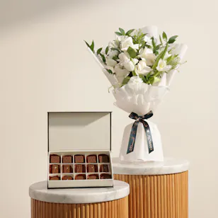 Floward Luxurious Chocolate Small Box | Where Pride Feels Personal Flower Bouquet Floward Luxurious Chocolate Small Box | Where Pride Feels Personal Flower Bouquet