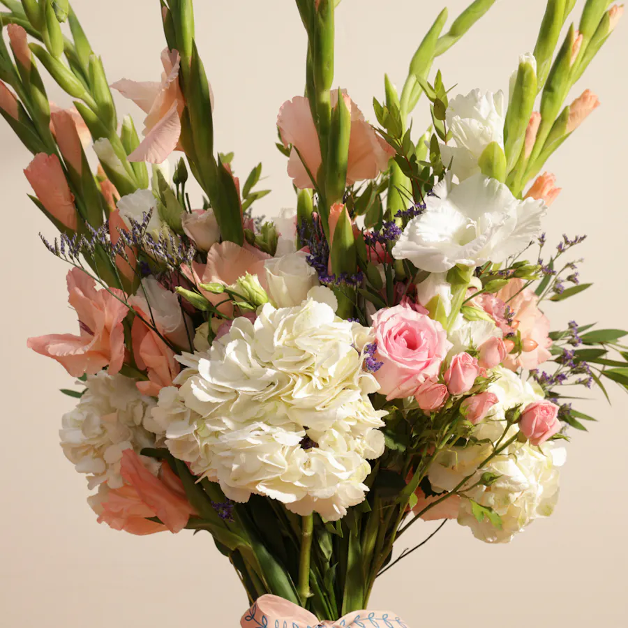 Pinkish Flowers Bouquet  2