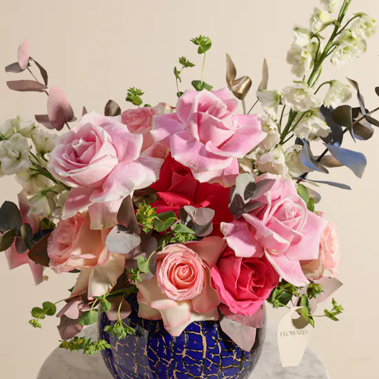 Feminine Tone Flowers Vase