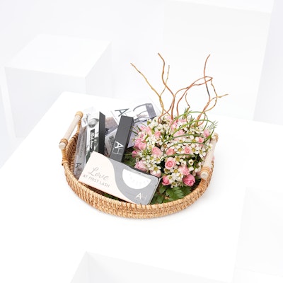 Azhar Hubail Makeup Set with Soft Blooms Basket