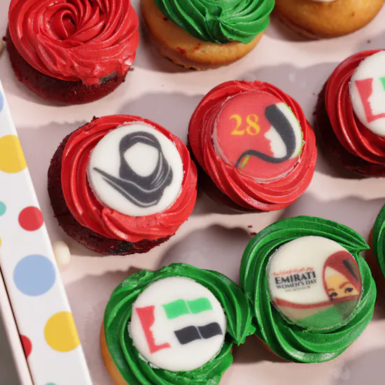 Mister Baker Emirati Women’s Day Mini Cupcakes