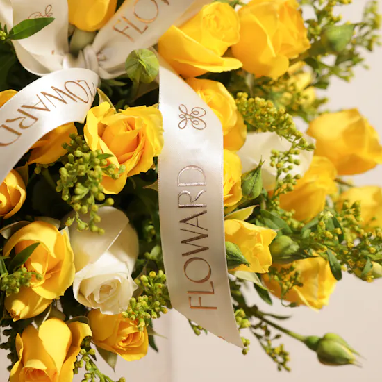 Levo Chocolates Box | Beauty of Roses Flowers Vase