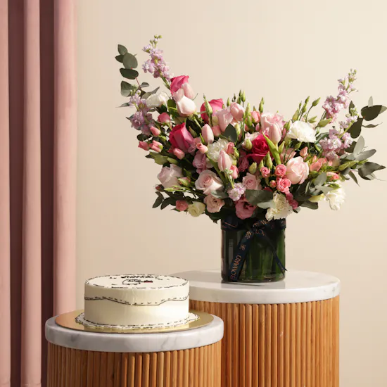 Floward Happy Birthday Cake | Blooms Vase