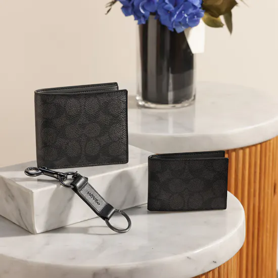Coach Black Signature Canvas Wallet Gift Set for Men | Astounding Flowers