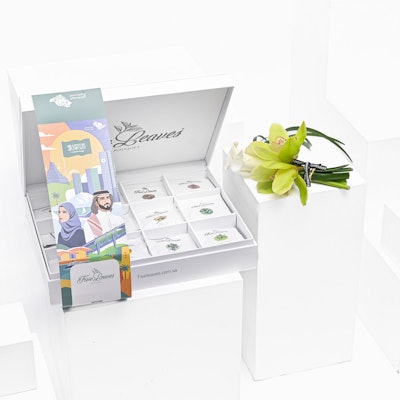 National day Tea box from Fiveleaves 