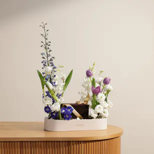 Sweet Story in Blooms Sweet Story in Blooms
