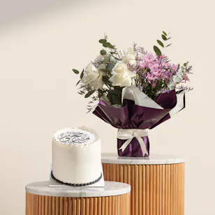 Floward Hajj Mabrur White Cake | Calm Flower Bouquet 