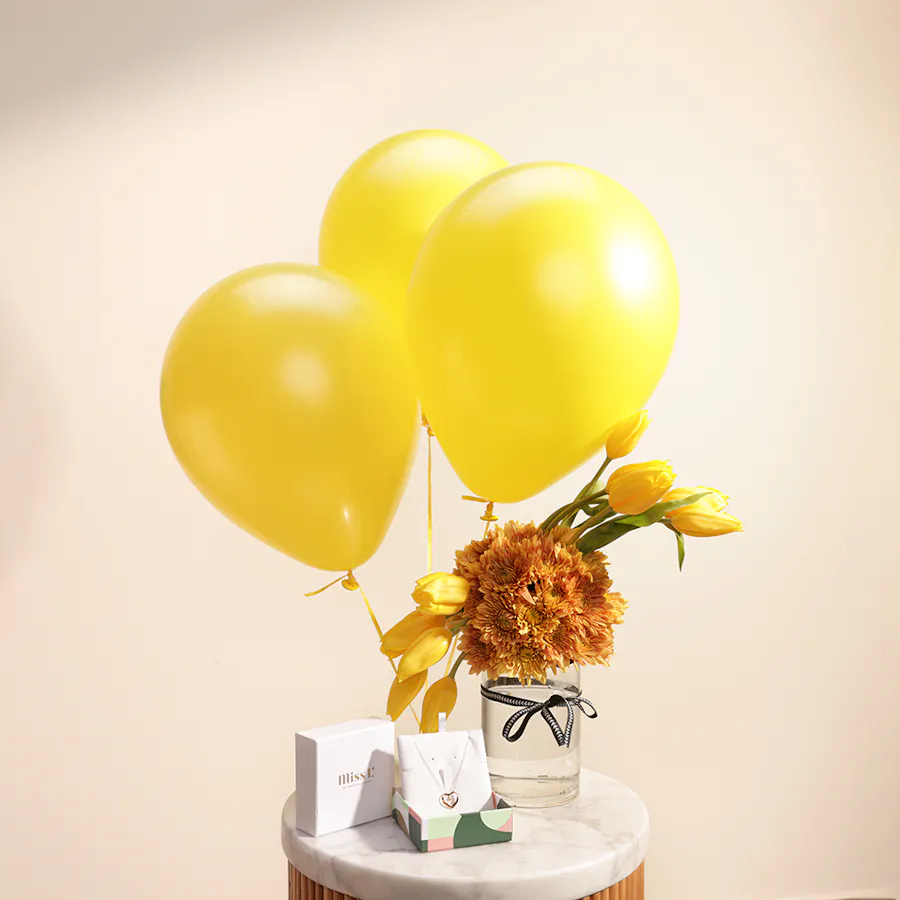 Miss L by L'azurde Gold Necklace | Elegant Vase  5