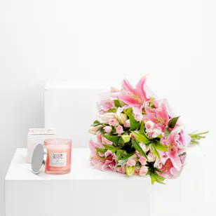 Orchid & Jojoba Candle with Lilies Bouquet