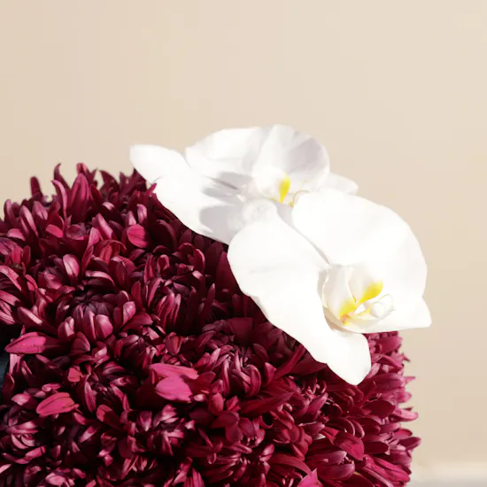 Art of Blooms Flower Vase
