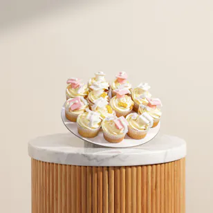 Floward Pink Graduation Cupcakes