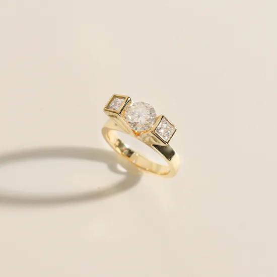 Floward Golden Diamond Moissanite Ring | Size 7