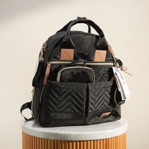 Skip Hop Black 6-in-1 Diaper Backpack Skip Hop Black 6-in-1 Diaper Backpack