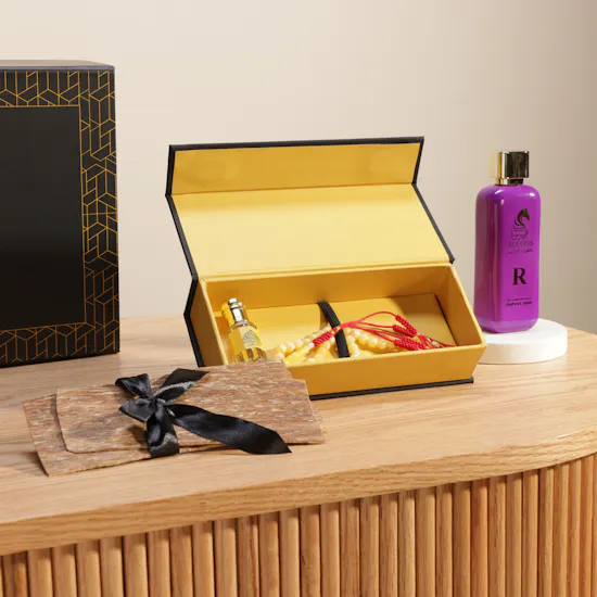 Royal Palace Perfumes and Rosary Unisex Set