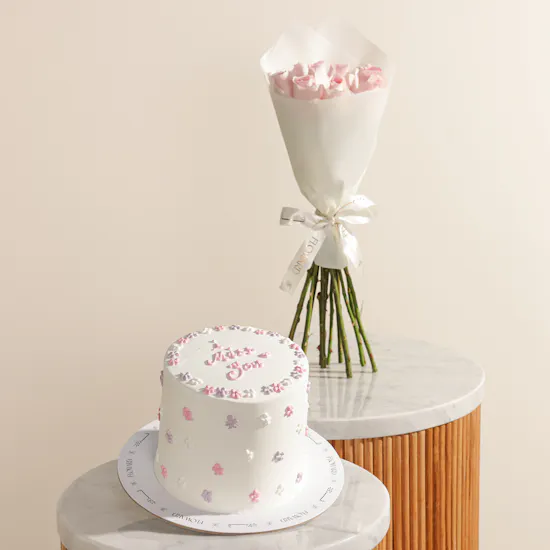 Floward Personalized Floral Cream Cake | Heartfelt Flower Bouquet