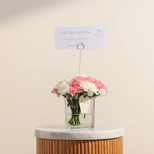 Sparadise Hot Stone Message Voucher for Women | Sweet Flower Vase Sparadise Hot Stone Message Voucher for Women | Sweet Flower Vase